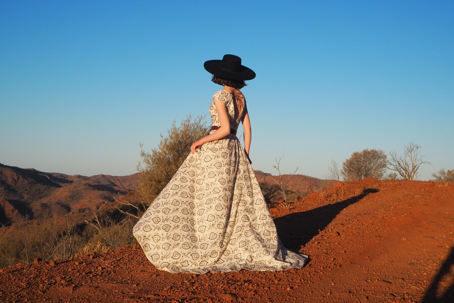 Outback with hat